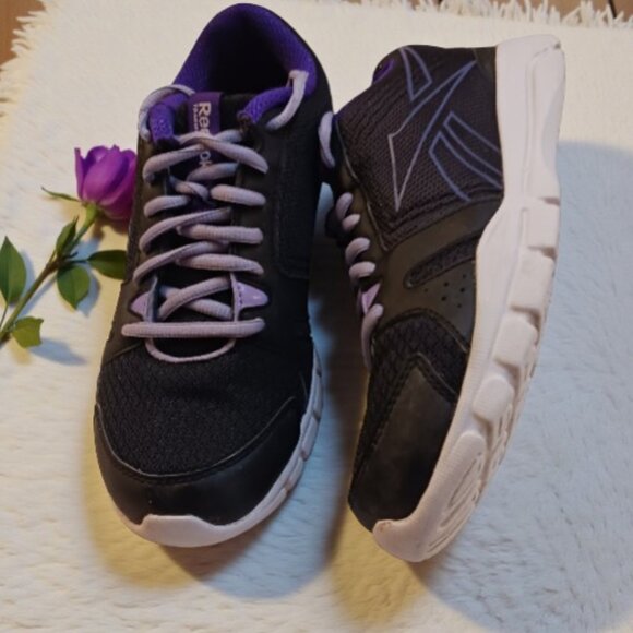 Reebok Women's 6.5 Purple Lavender Mesh Athletic Training Shoes - Picture 1 of 16